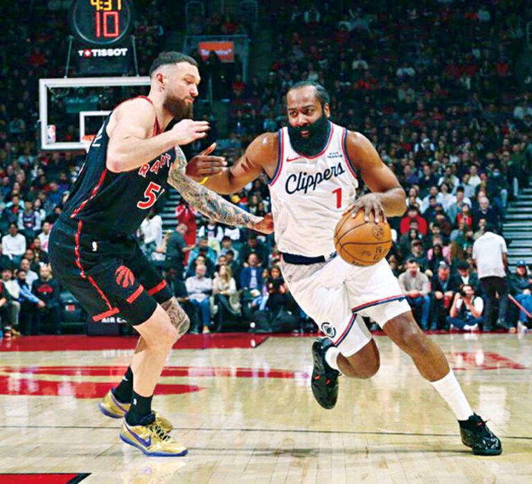 哈登（右）助推快船逆風前行。網上圖片