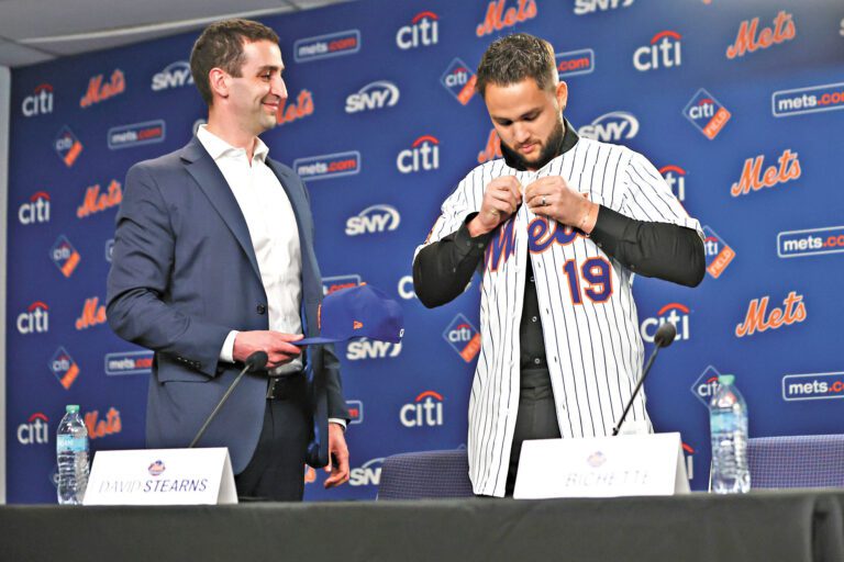 小畢歇特穿上大都會球衣。美聯社