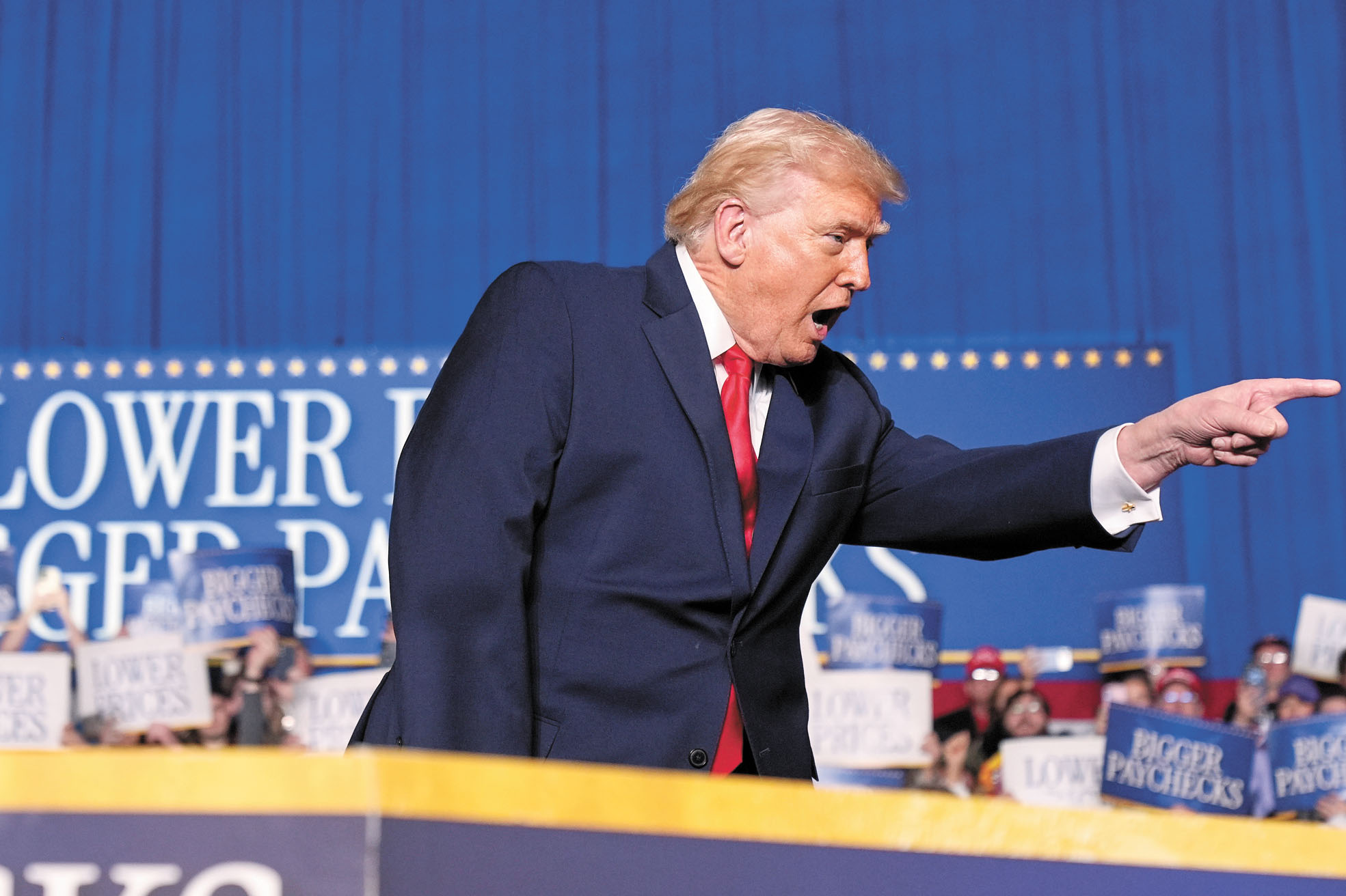 特朗普總統27日在愛荷華州克萊夫市出席活動並發表演講。美聯社