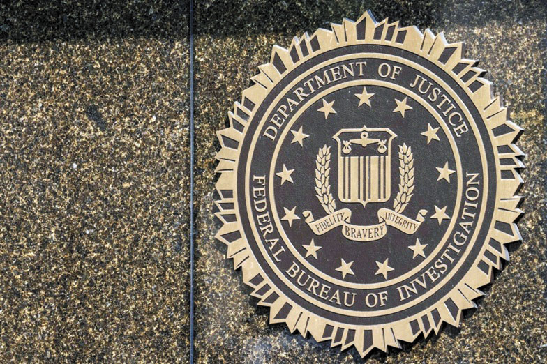 司法部通報，被告蘇景亮與其同夥詐取了174名美國民眾的血汗錢。美聯社