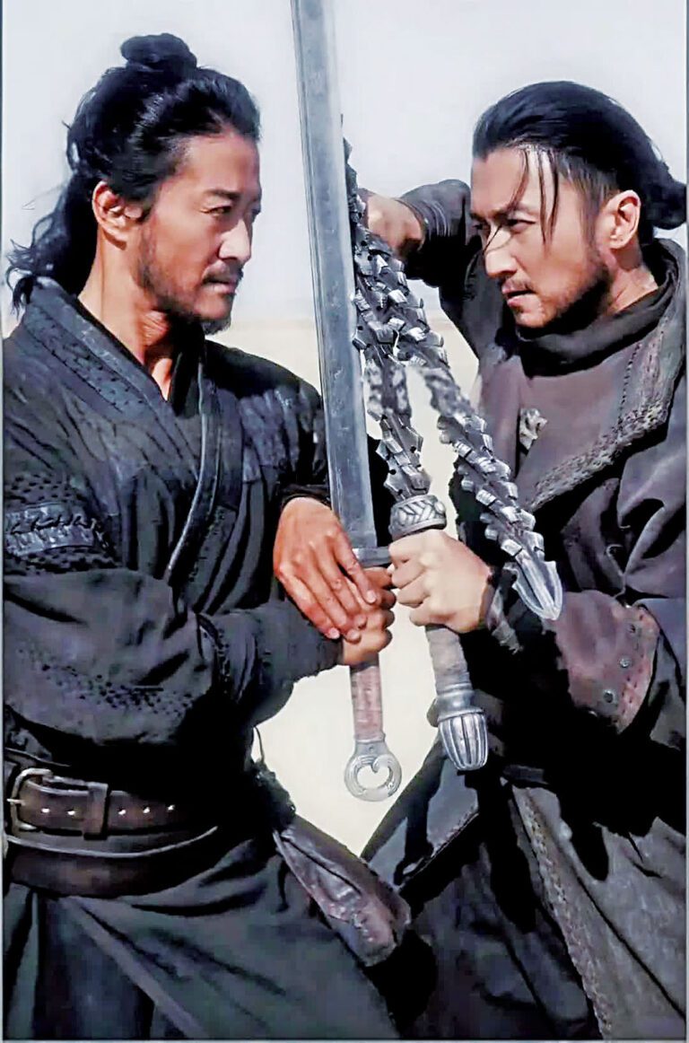 《鏢人：風起大漠》中，吳京和謝霆鋒有精彩對打。