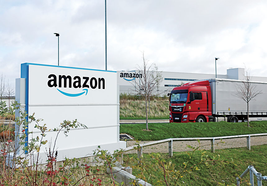 亞馬遜這波跌勢期間股價累計下跌18%，市值蒸發約4630億美元，圖為亞馬遜物流。路透社資料圖片