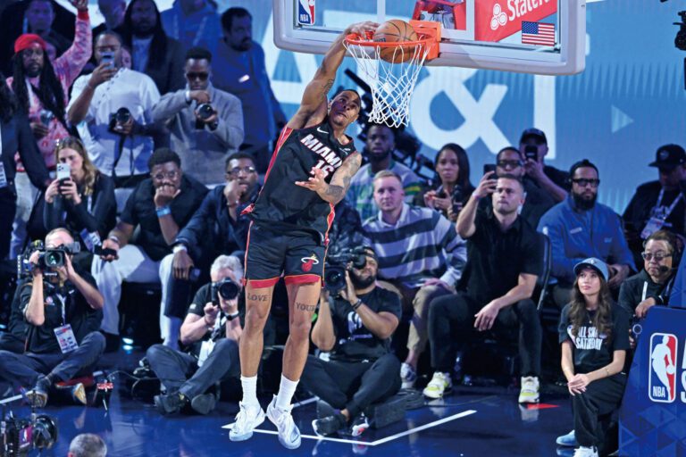 約翰遜全明星周六夜於直覺穹頂體育館舉辦的扣籃大賽中稱王。路透社