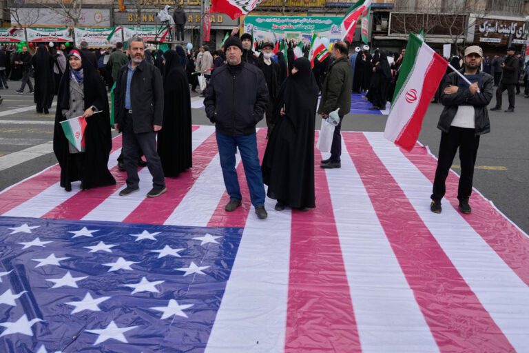 伊朗核談判釋善意 官員放話：若解除制裁願妥協 但導彈免談