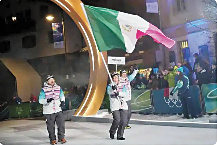 本屆冬奧會,施萊珀擔任墨西哥代表團旗手。網上圖片