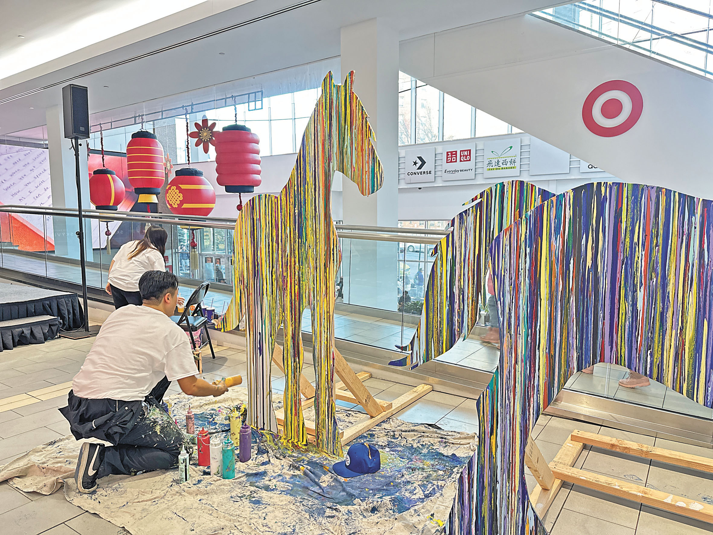 馬年藝術裝置。