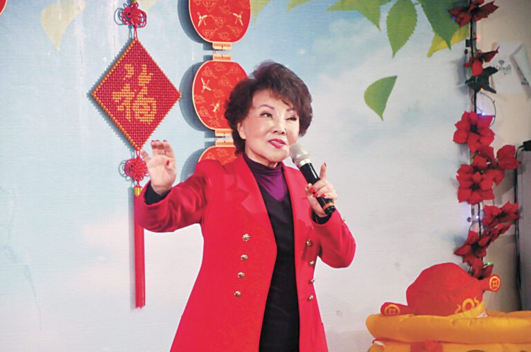 楊燕有「蘋果花歌后」的美譽。中央社資料圖片