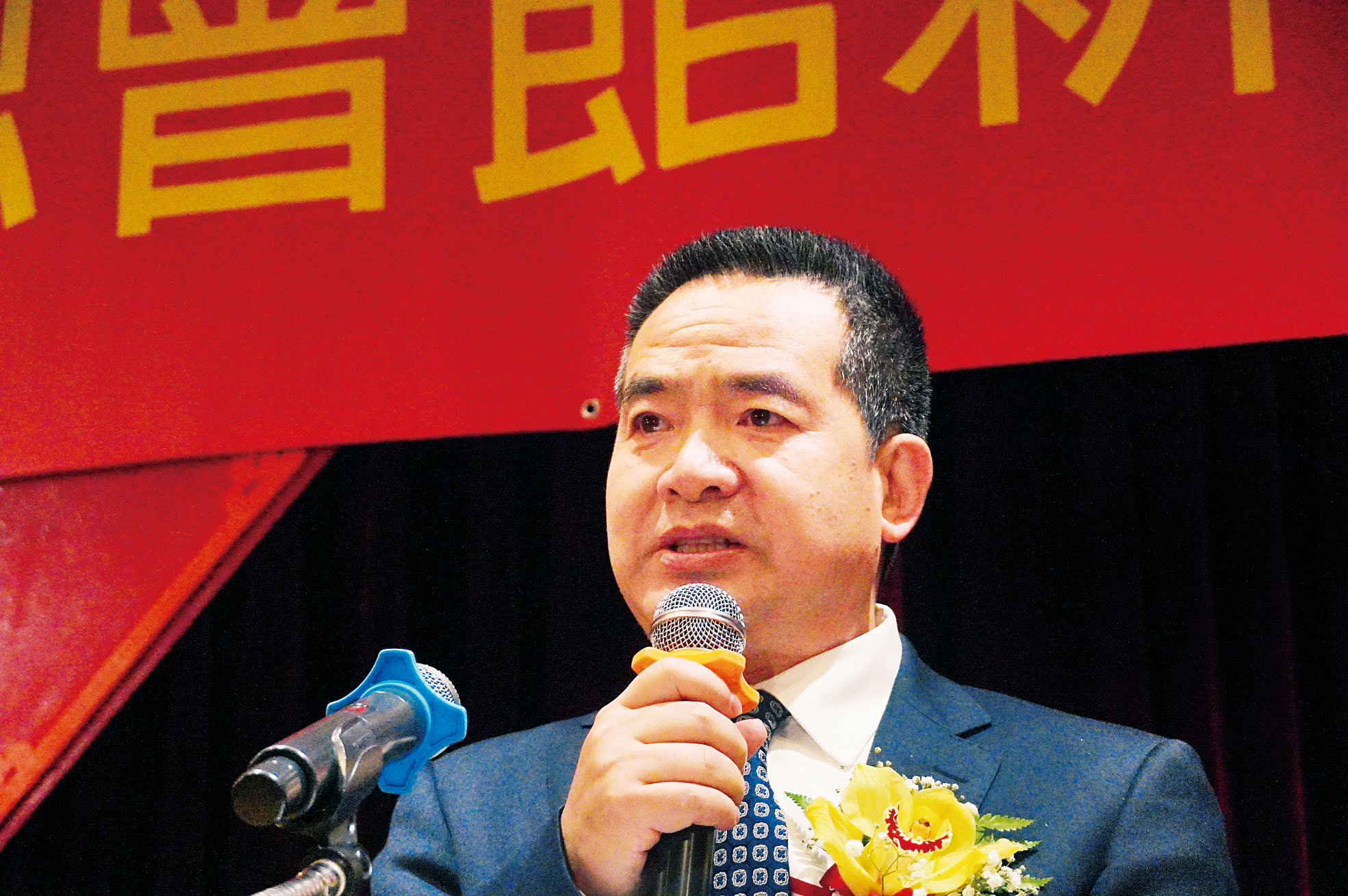 中華人民共和國駐舊金山總領事館楊守征代總領事出席三邑總會館新春聯歡會。 記者黃偉江攝