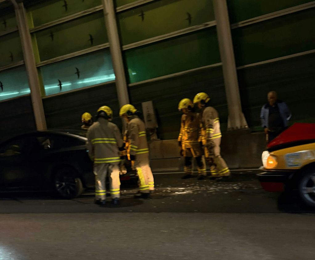 將軍澳道深夜三車連環撞！六人受傷送院 往隧道交通一度癱瘓