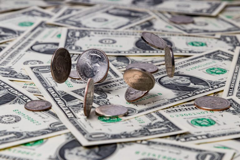 最新研究揭2026全美百大城市薪資真相！三藩市、洛杉磯年薪10萬僅夠生存