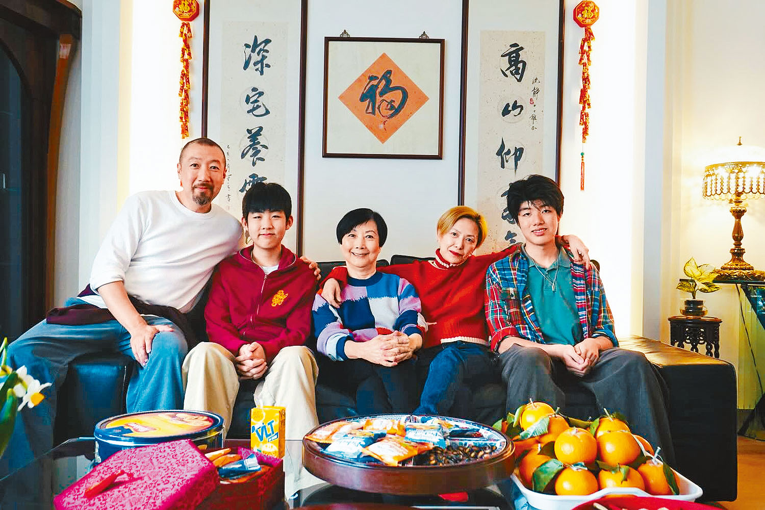 Kelly的大仔(右一)及細仔(左二)都遺傳了她的良好基因。