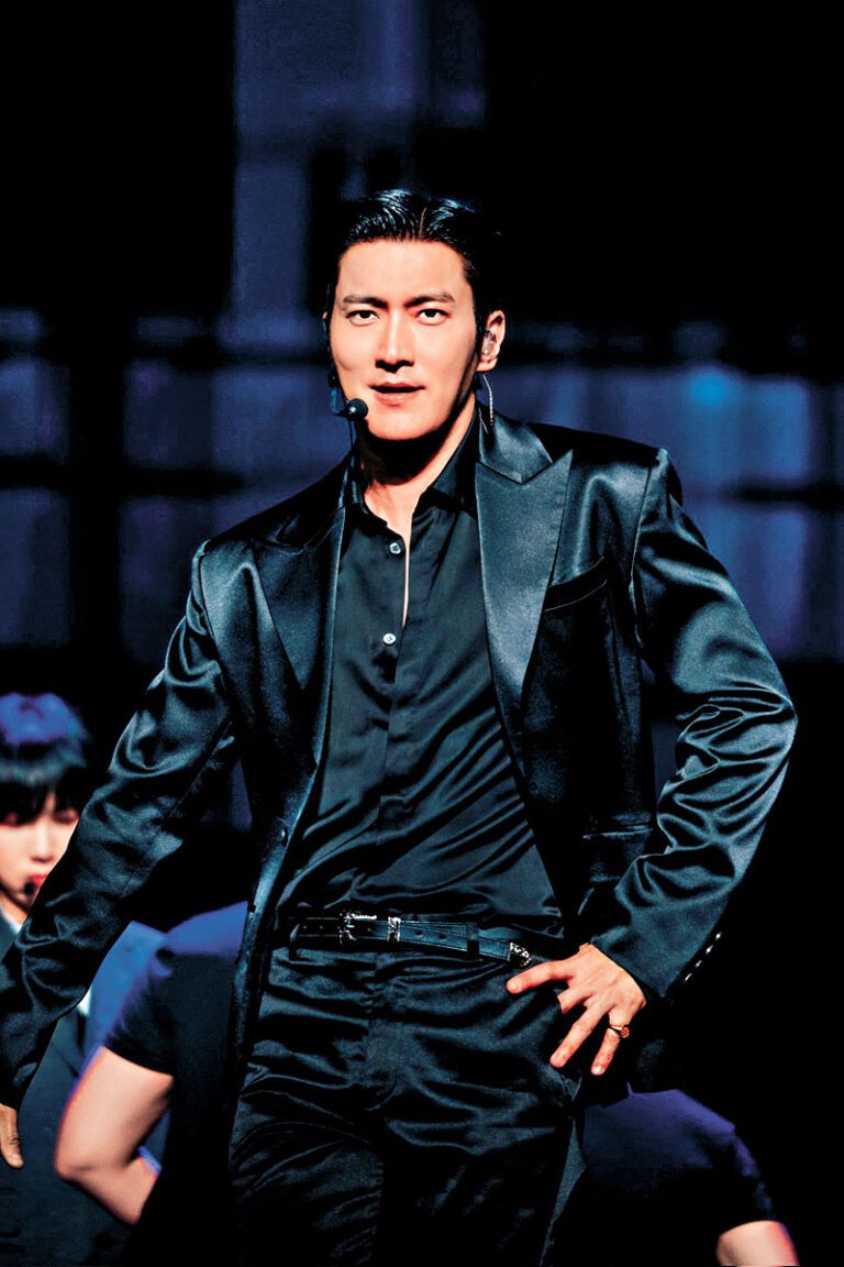 分享「不義必亡」 始源疑再作政治表態