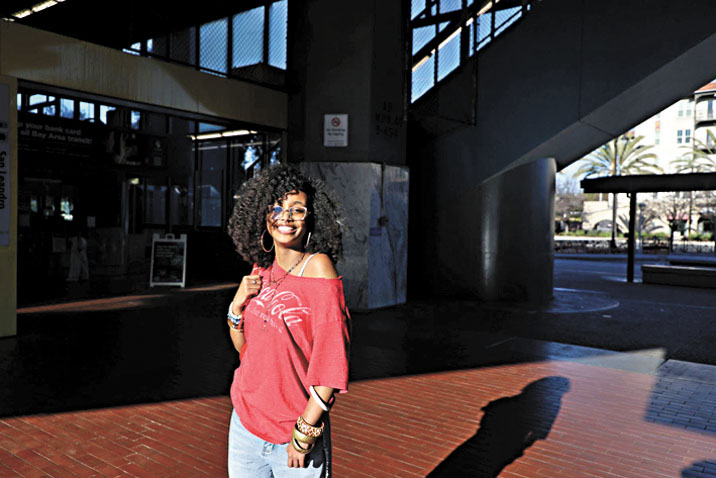 青少年乘客賽欣妮以捷運為主題創作詩歌奪獎。灣區捷運