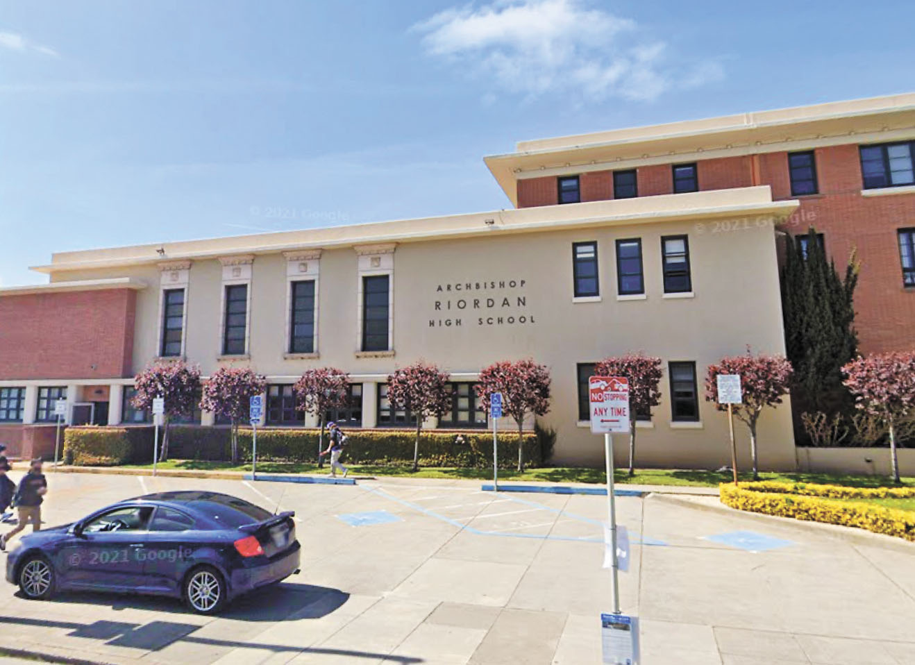 三藩市私立天主教高中「里爾登大主教高中」（Archbishop Riordan High School）。谷歌街景
