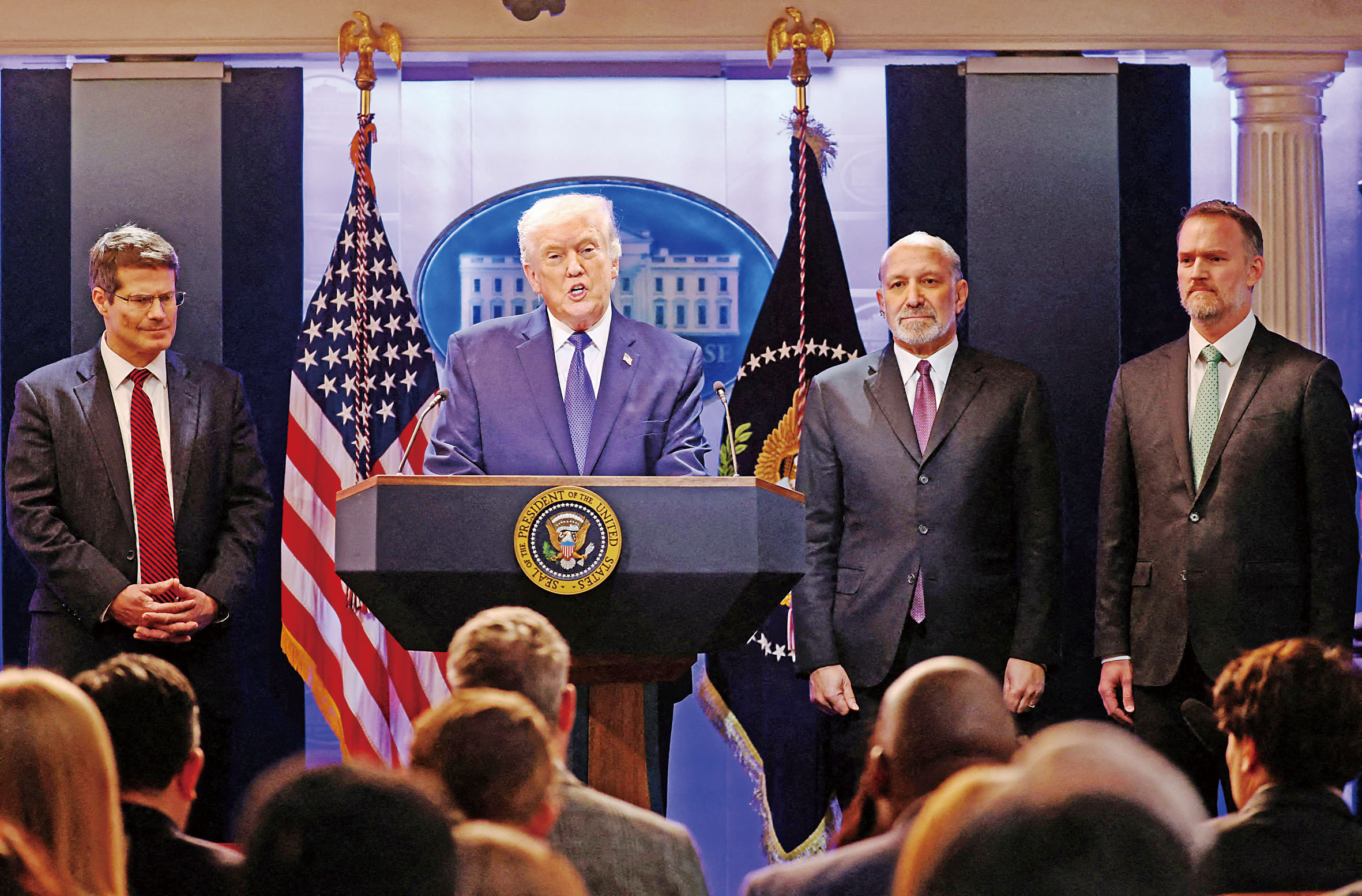 高院20日裁定特朗普向全球徵收關稅違法後,特朗普隨後宣布徵收為期約5個月的全球10%臨時關稅。路透社