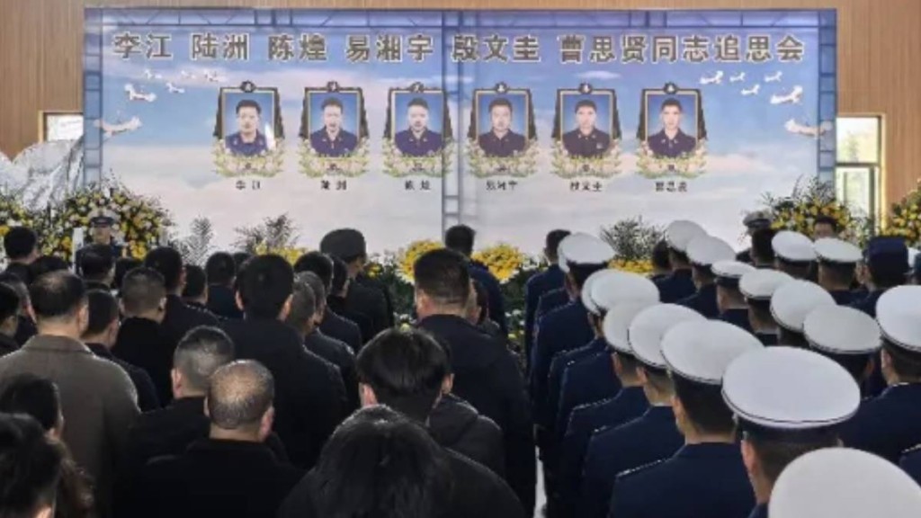 湖南消防車墮崖殉職｜6英雄追思會舉行 國家消防救援局負責人親臨送別