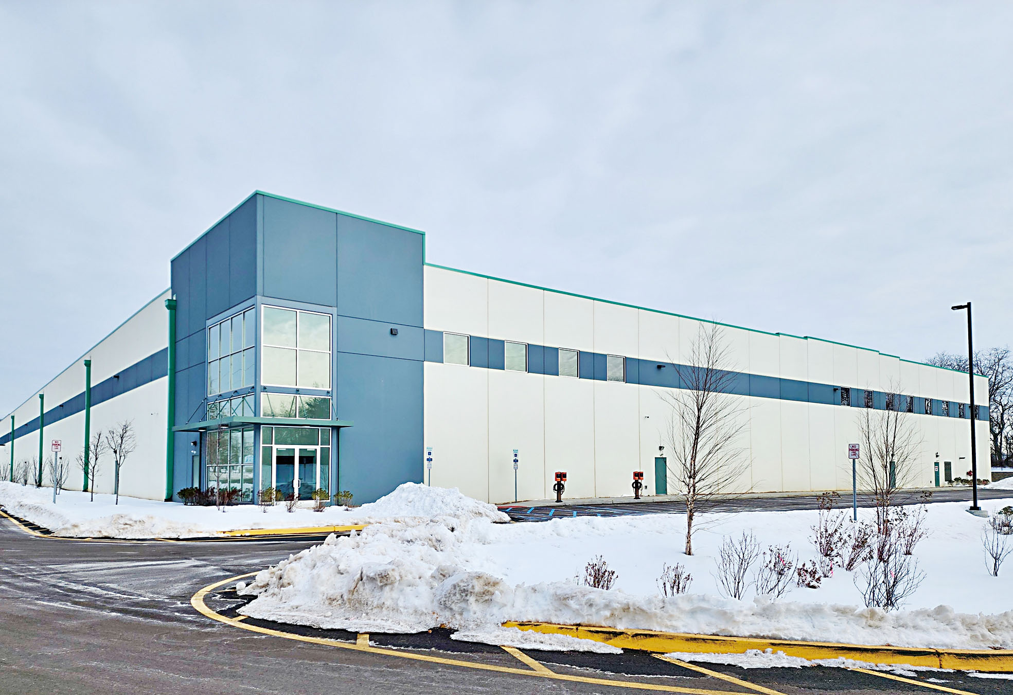 11.5萬多平方呎的倉儲空間，空間寬敞交通便利。