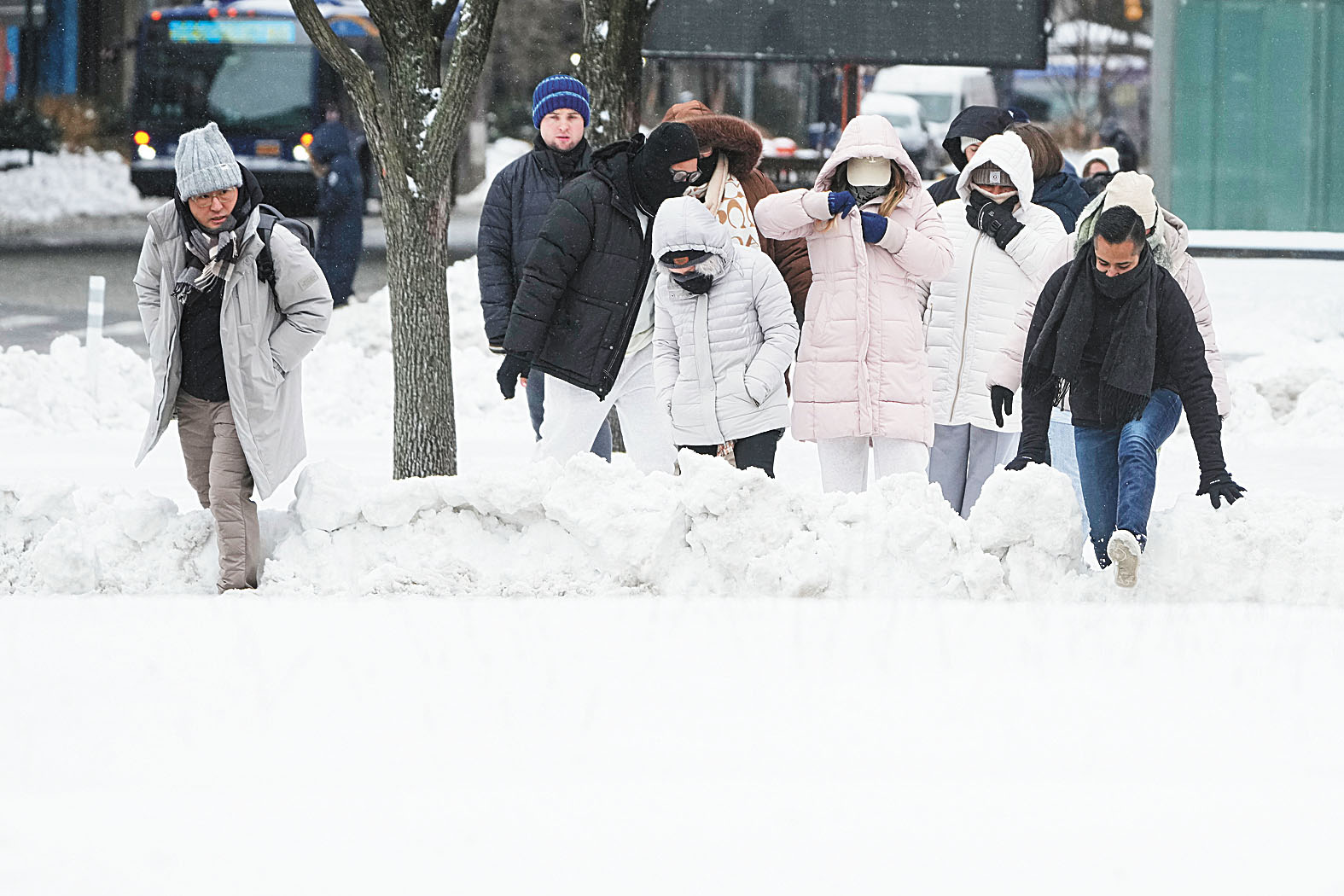 東岸地區又迎來強烈風暴，多地料有強降雪。美聯社資料圖片