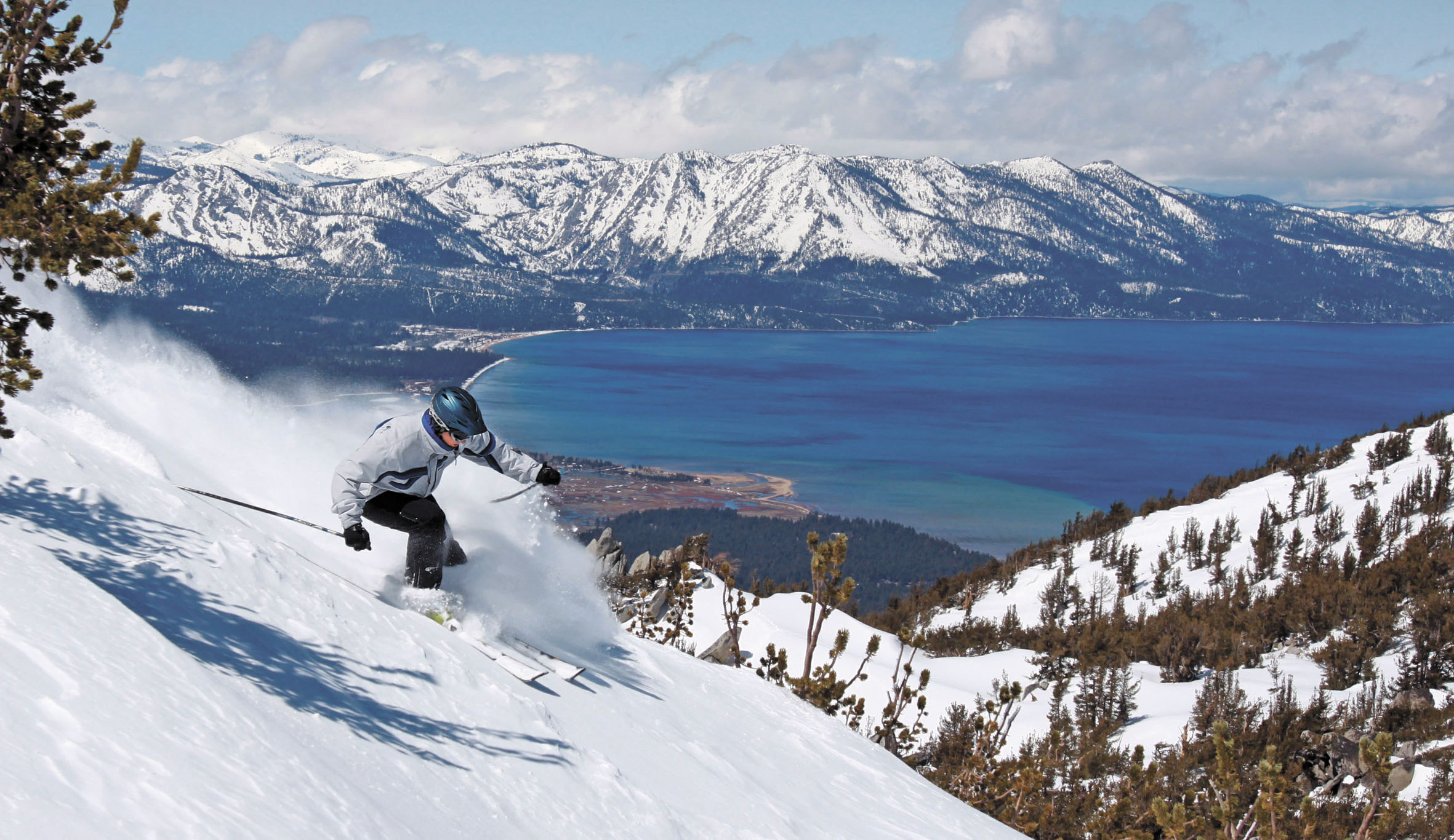太浩湖地區著名滑雪場Heavenly Mountain一日之內兩名滑雪人士意外死亡。美聯社資料圖片