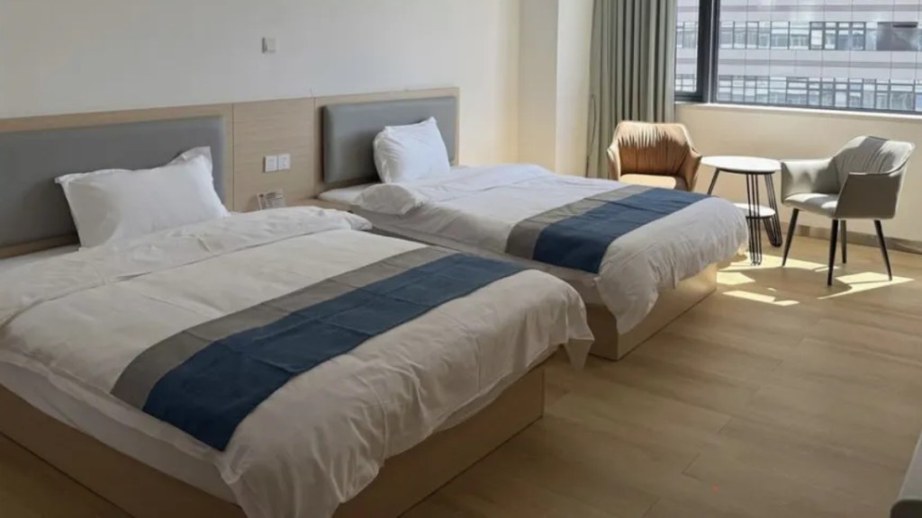 春節酒店貴到離地?遊客出奇招 入住醫院住宿中心 百元房價引熱議