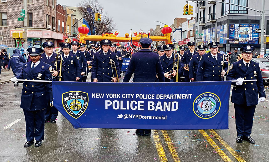 遊行隊伍準備出發。張之銘攝