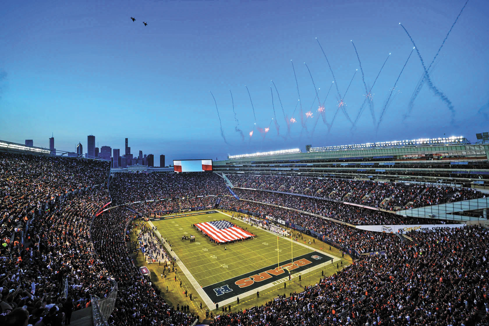 目前熊隊主球場是芝加哥臨湖的士兵球場。