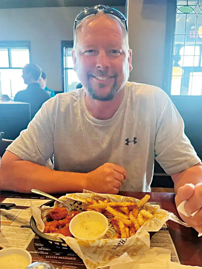 法醫裁定比比死因為鈍器傷導致的他殺。 Gardner Funeral Home圖片