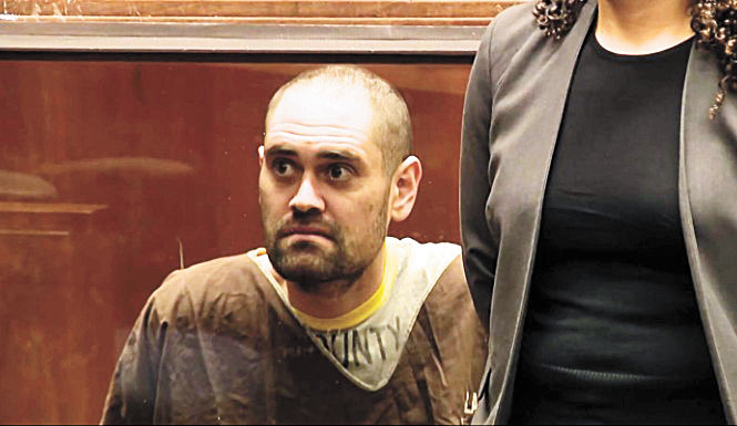 尼克萊納於本週一出庭應訊不認罪。KTLA