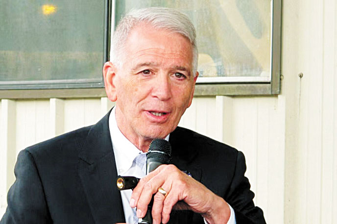 聯邦疾病防治中心(CDC)首席副主任亞伯拉罕突然辭職。美聯社