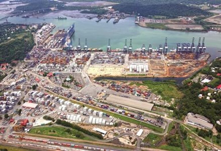 巴拿馬強行接管長和兩港口經營權　長和堅決反對特區政府提抗議