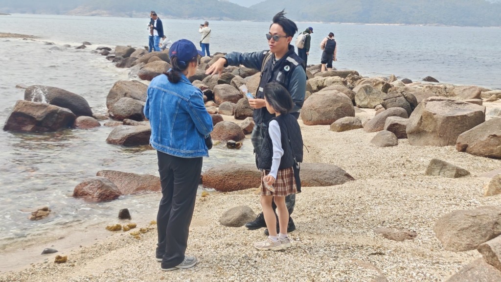 橋咀島生態遭破壞！環團直擊漁護署巡邏5分鐘即走 署方解釋：非海岸公園