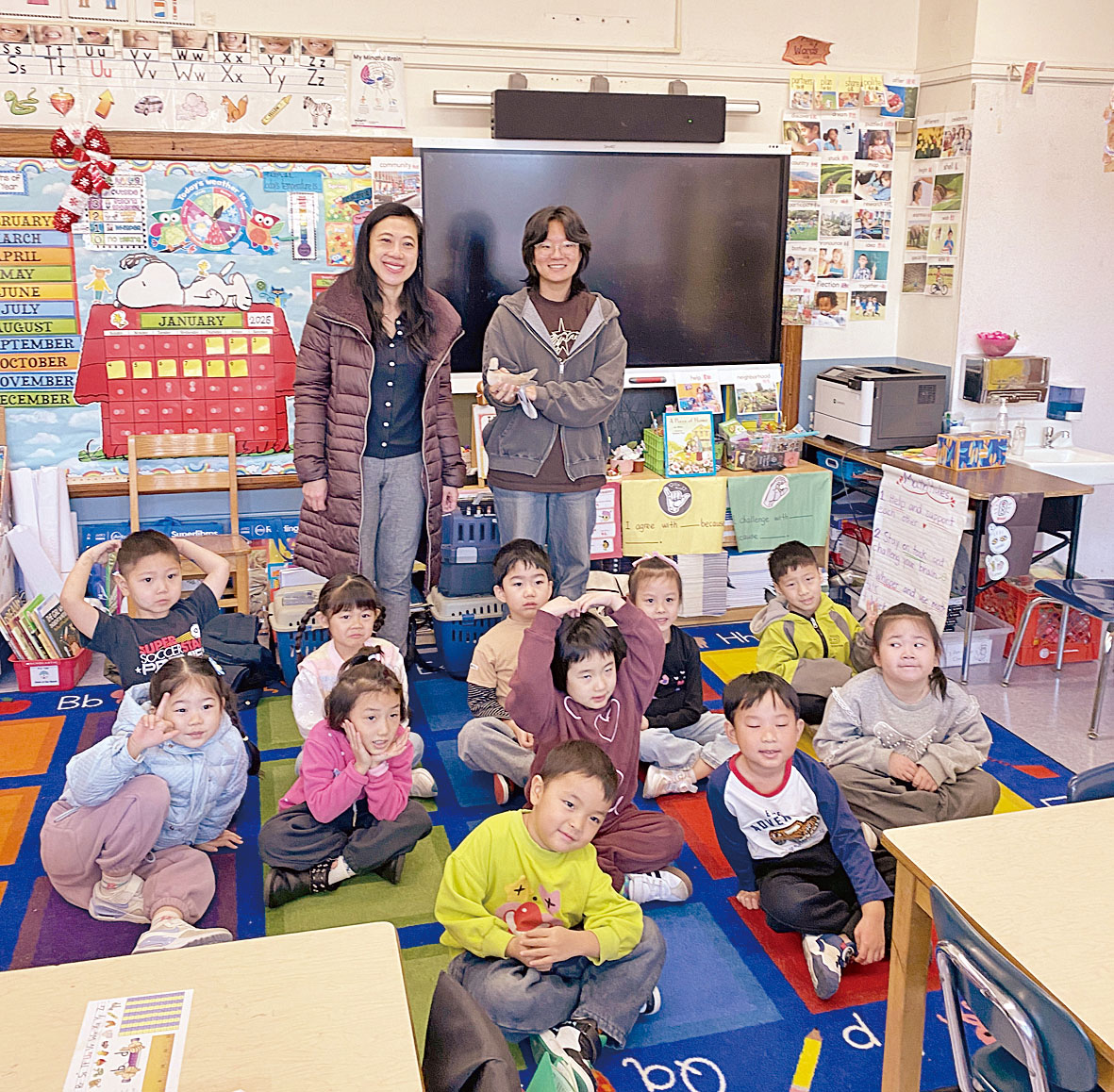 黃敏儀早前探訪PS 120學前班課堂，與學生互動。 圖片來源：黃敏儀辦公室