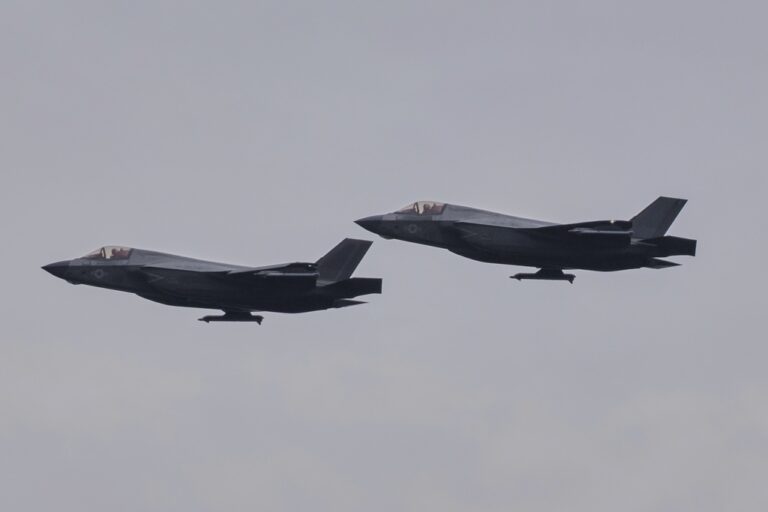 前美國F-35戰鬥機飛行員被指因訓練中國空軍而被捕