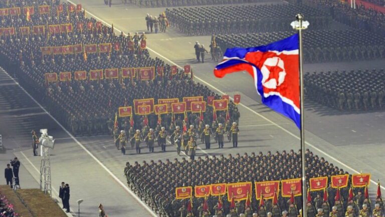 北韓勞動黨大會閉幕及閱兵　金正恩宣佈全面行使核武國家地位