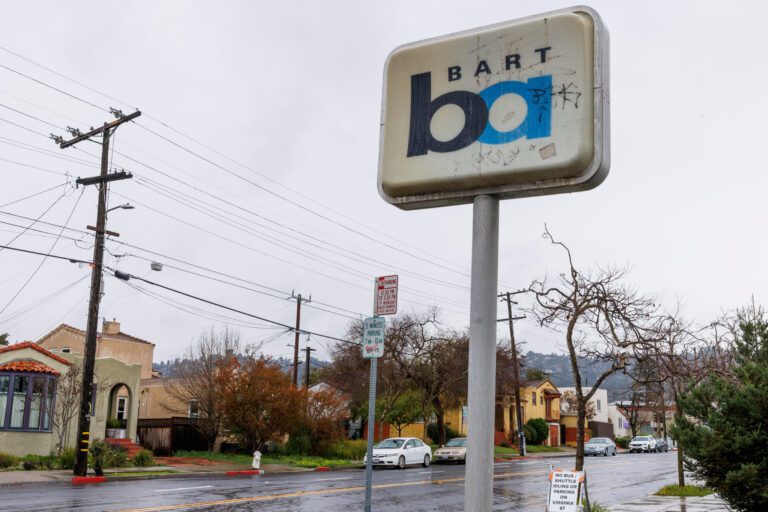 BART老化設備故障造成早繁忙時段混亂