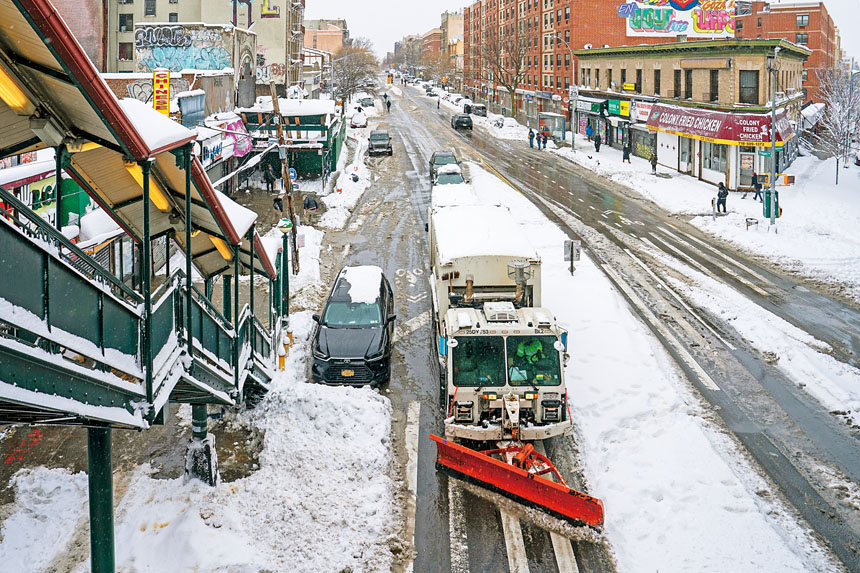 民意調查顯示,生活成本高昂及生活質素惡化是驅使遷徙的主要動力。David Dee Delgado/紐約時報
