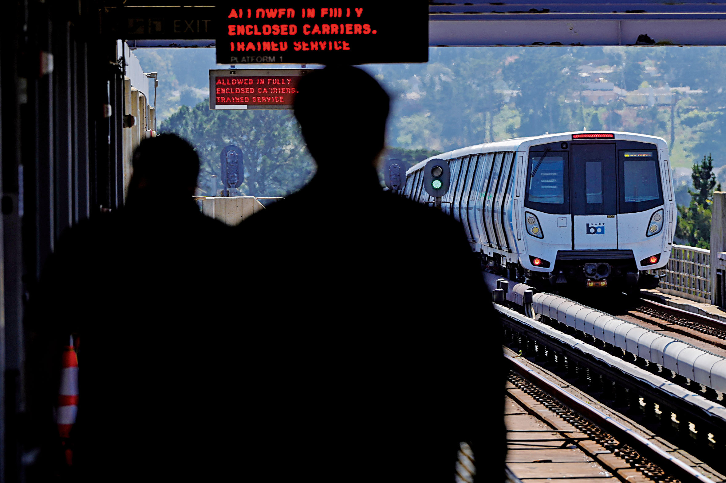 灣區捷運26日早上通勤繁忙時間發生故障。 美聯社資料圖