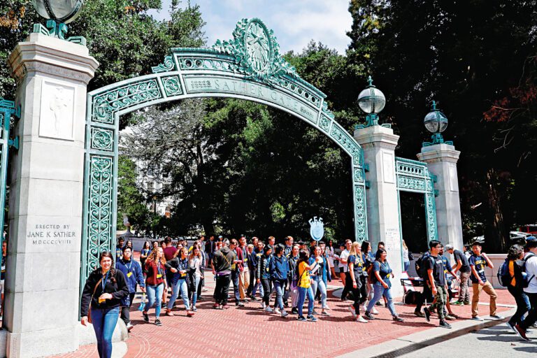 柏克萊加大申請人數較去年激增逾9千人。美聯社資料圖片