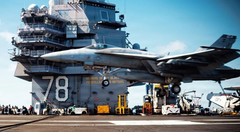 「福特號」航母抵以色列水域　伊朗不接受暫停鈾濃縮活動