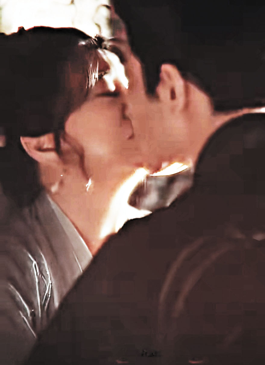 ■劉曉慶與金珈在短劇中演戀人。網上圖片