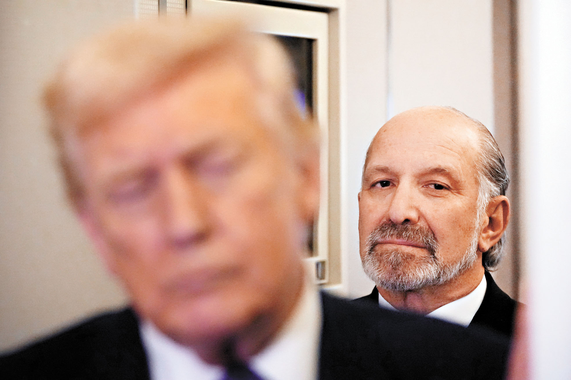 商務部長魯尼克或會被國會傳召作證，說明與愛潑斯坦的關係。美聯社資料圖片