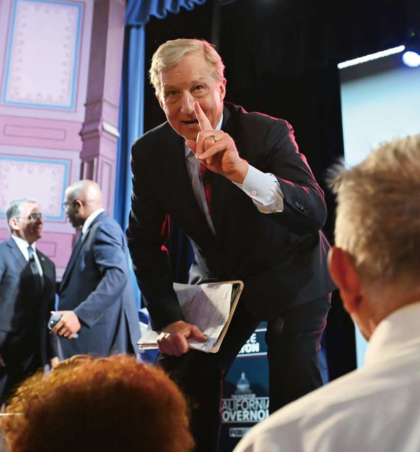 斯蒂爾2月3日出席三藩市一場州長候選人辯論會後與台下支持者交談。美聯社