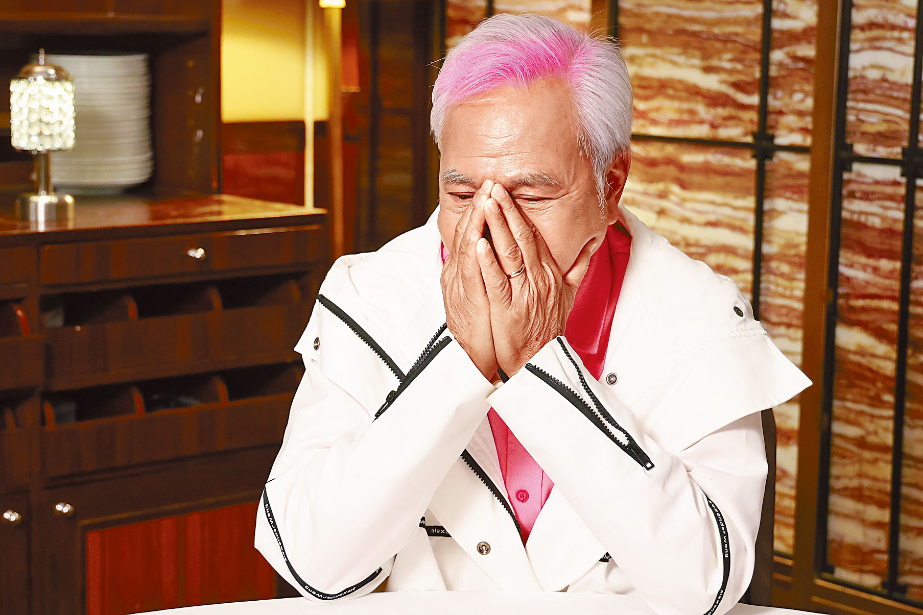 李龍基曾在談及王青霞時，淚灑現場。