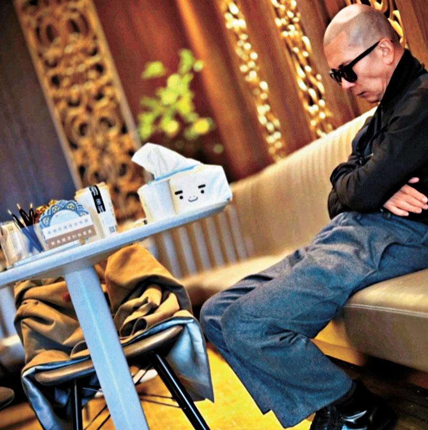 「酷龍」隊友姜元來公開日前大S追思會上，具俊曄在休息室默默落淚念愛妻的模樣。