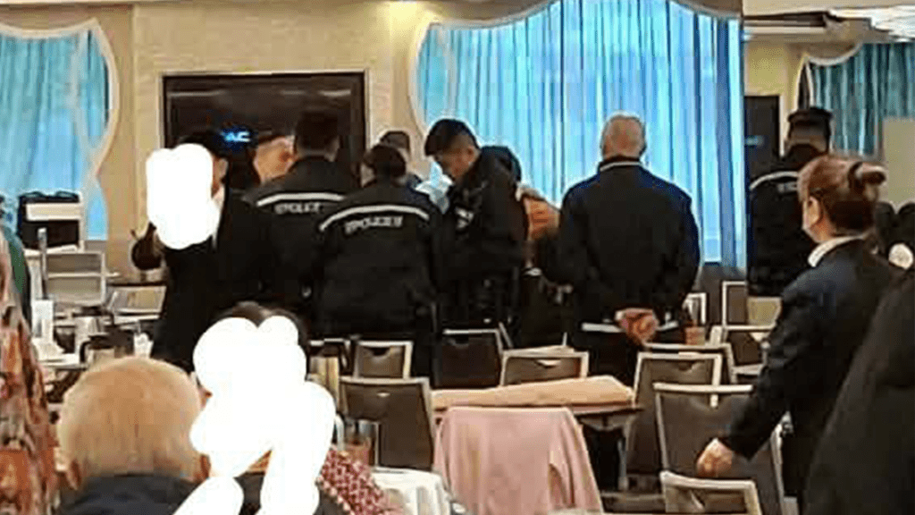 大埔酒樓驚現醉漢發狂！擲碗碟反枱嚇壞食客 警到場拘捕
