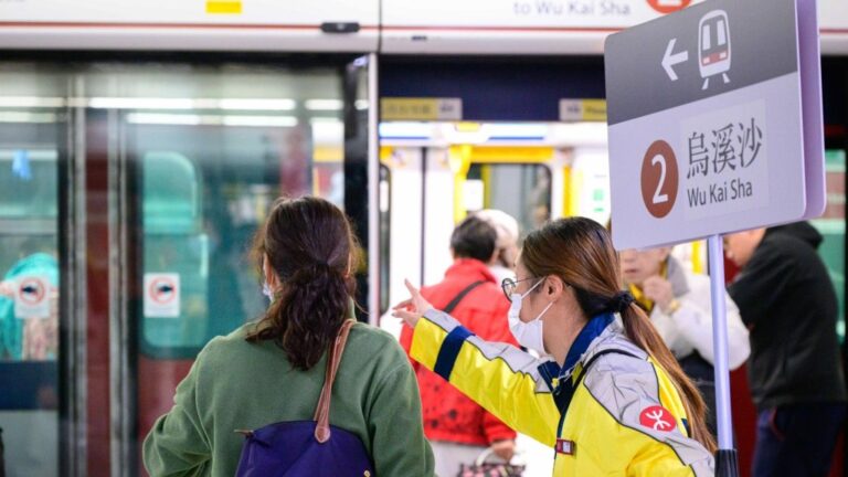 【最新交通安排】屯馬綫目標明早頭班車起恢復正常！港鐵籲乘客出門前留意最新消息