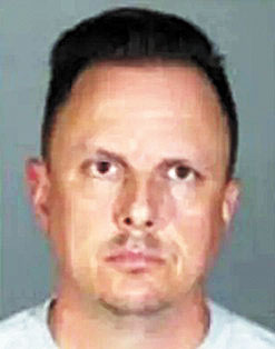 現年47歲的嫌犯拉姆斯特德居住於千橡市。洛杉磯市警局