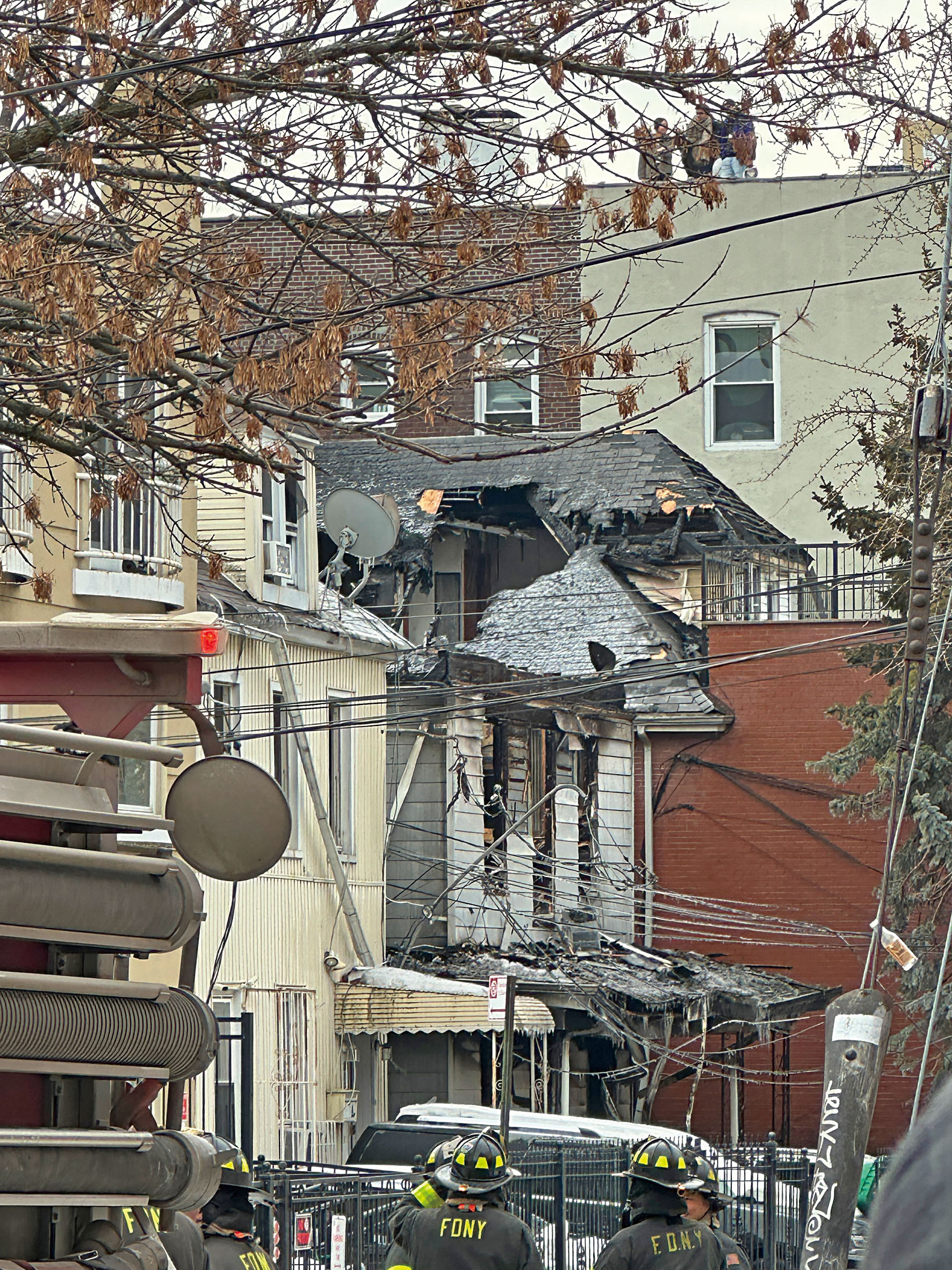受災後房屋嚴重毀損，面目全非。