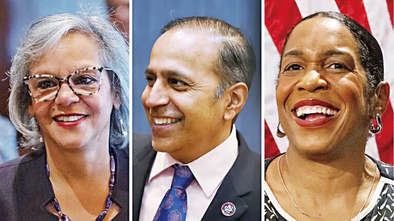 隨著伊州初選3月17日將近，民主黨候選人最有希望獲勝的前三名候選人紛紛發動攻勢，但要到3月17日晚才能知道鹿死誰手。圖右起：伊州副州長朱莉安娜斯特拉頓（Juliana Stratton）、伊州第八選區國會議員拉賈（Raja Krishnamoorthi）與伊州第2選區國會議員羅賓凱利（Robin Kelly）。