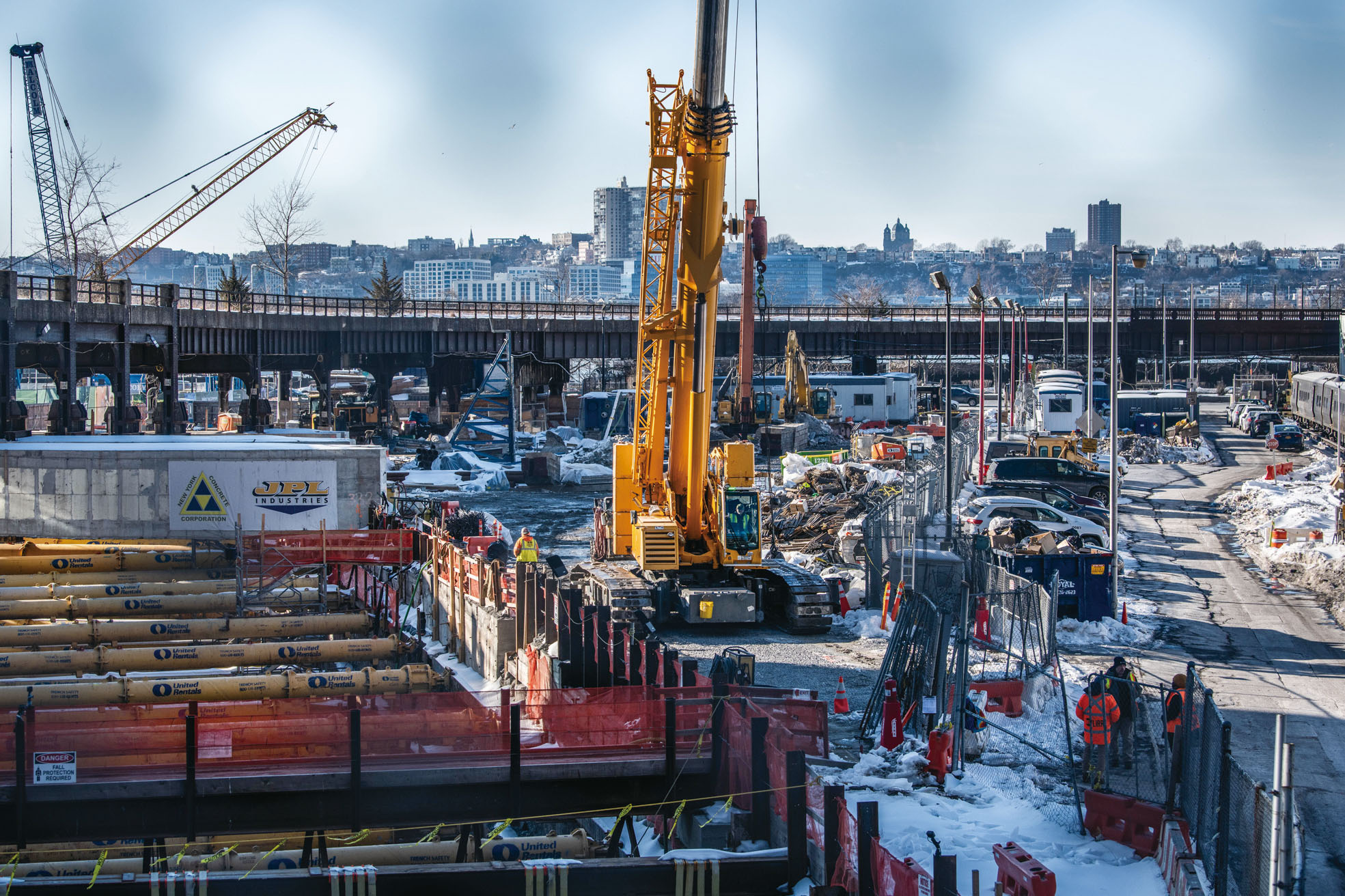 Gateway發展委員會已被迫解僱約1000名工人。      Graham Dickie/紐約時報